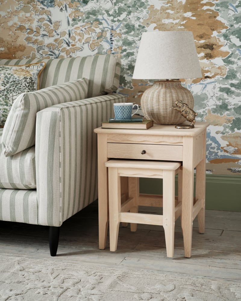LAURA ASHLEY