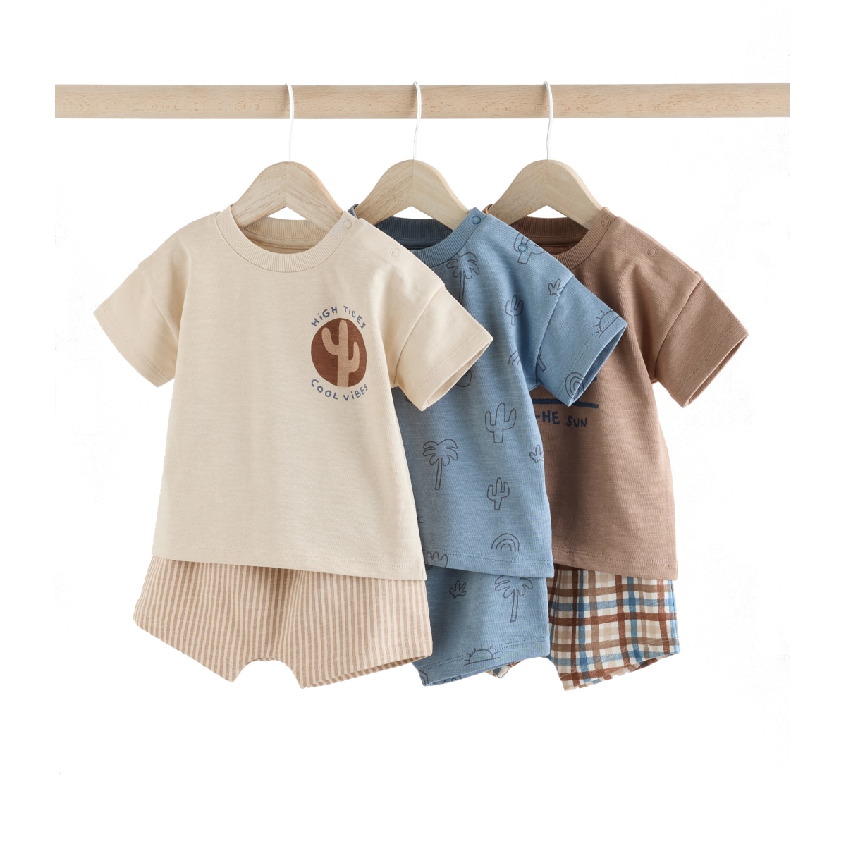 SETS & OUTFITS