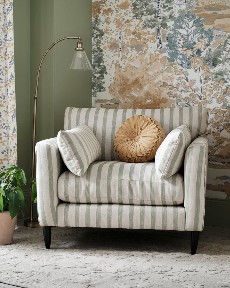 LAURA ASHLEY